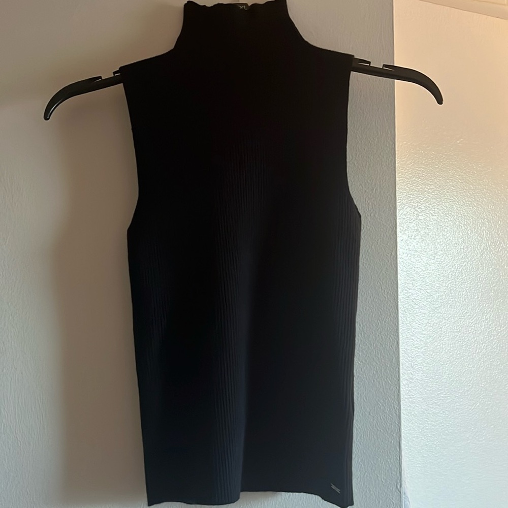 O2 Turtle Neck Tank